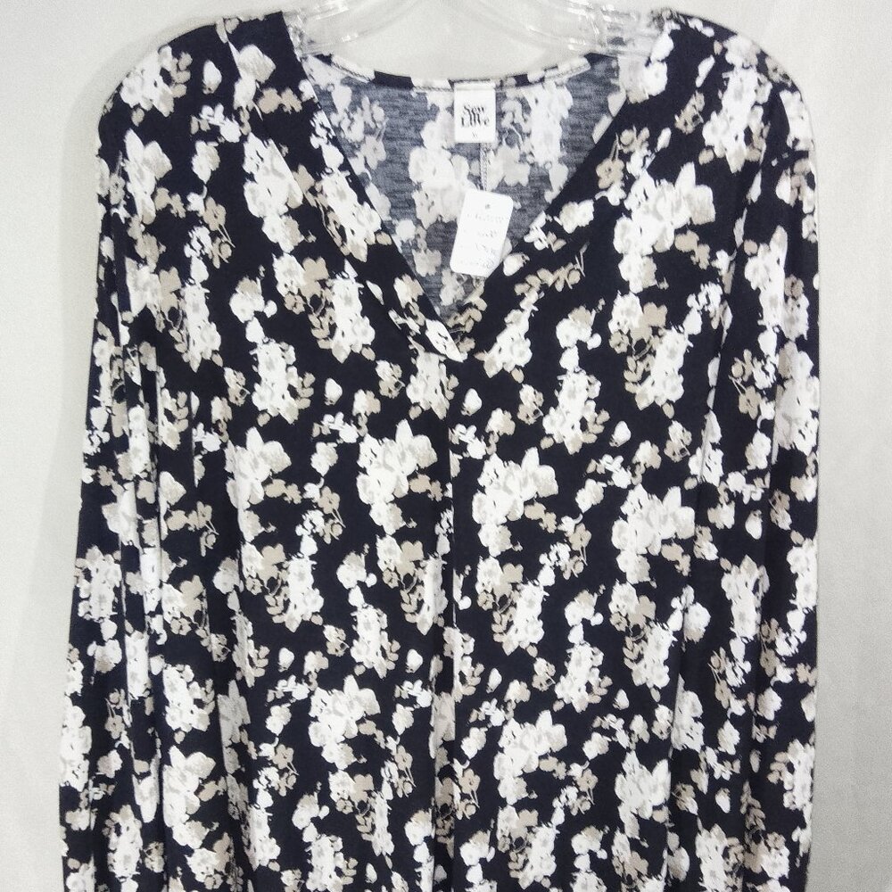 Sew In Love Abstract Blouse XL V-Neckline Pre-owned Excellent Condition